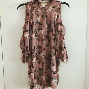 Blush floral blouse.